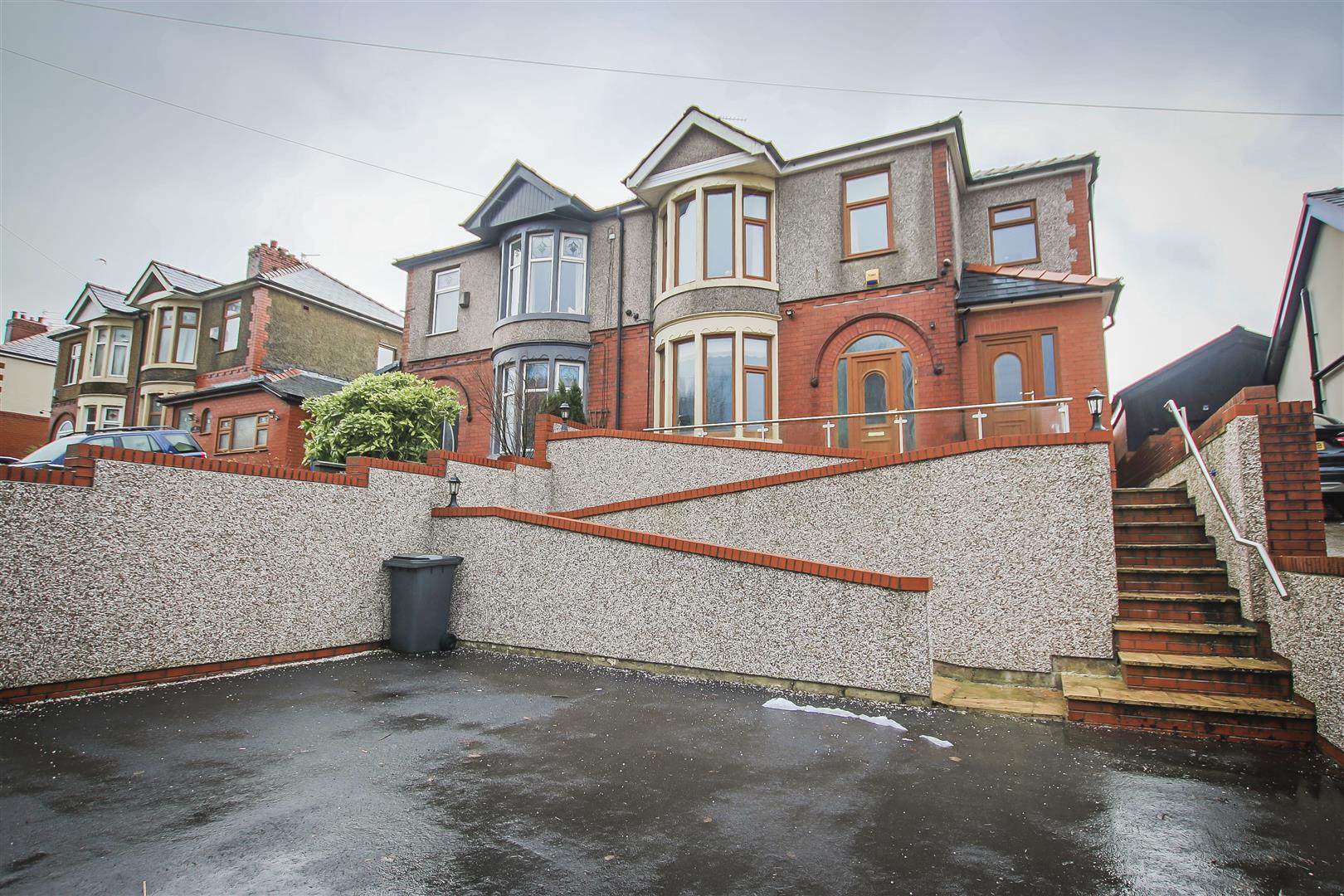 4 Bed Semi-detached House For Sale - Main Image